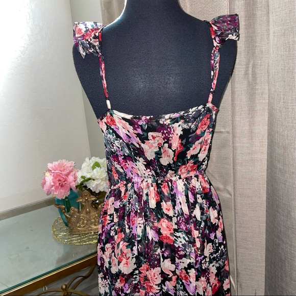 Forever 21 Floral Dress - Picture 7 of 10